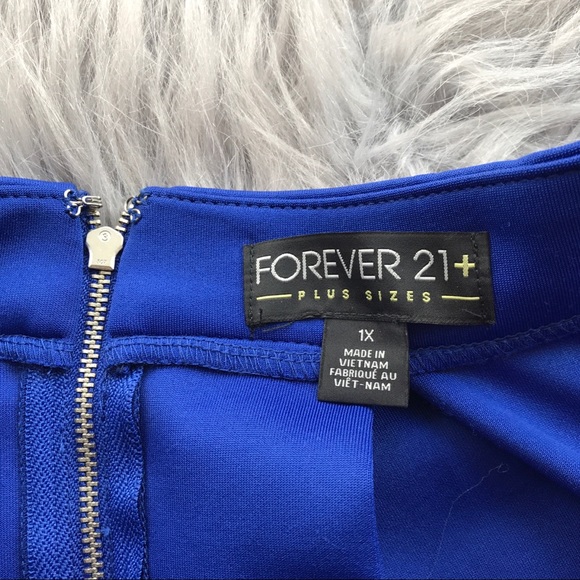 F21 Skater Skirt - Picture 3 of 3